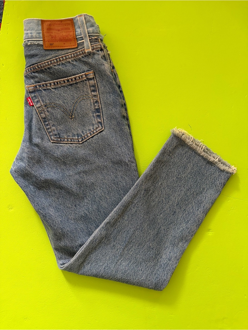 Women Levi’s 501 Denim Jeans
